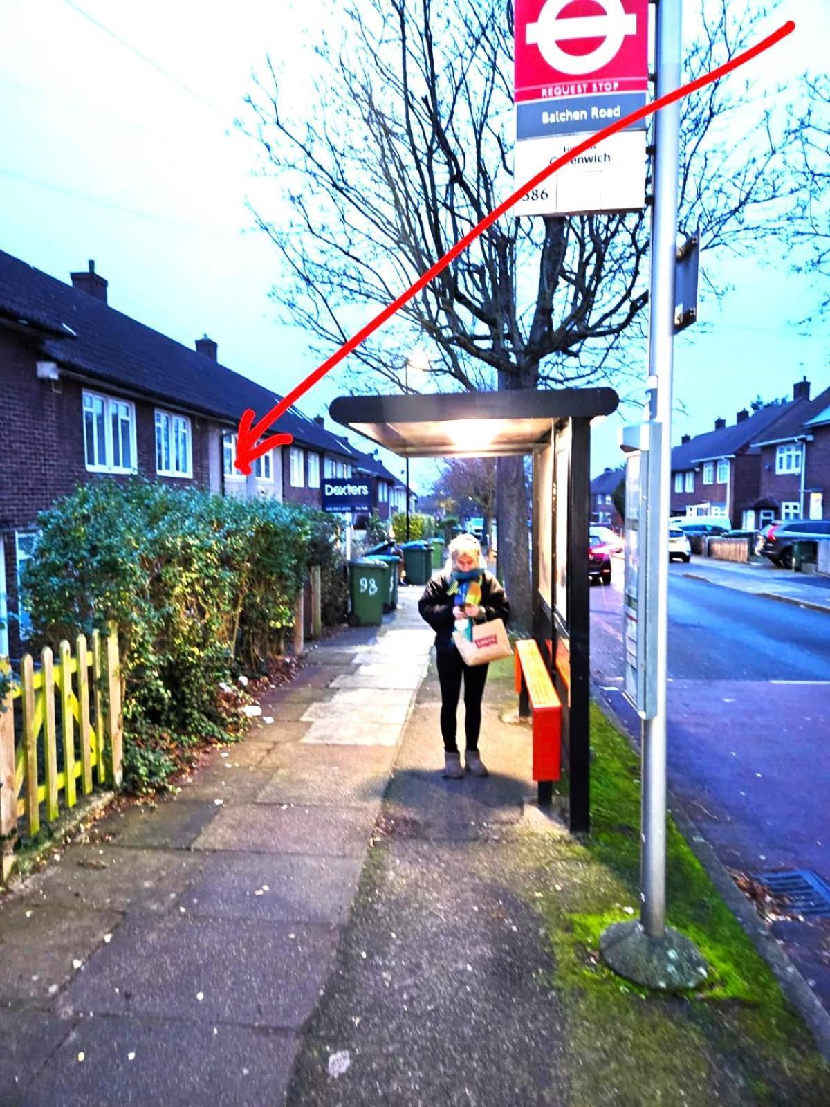 London Sleephouse Partying Is Not Allowed Pls Luaran gambar